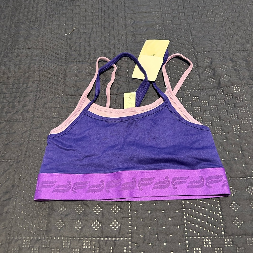 Fabletics sports bra